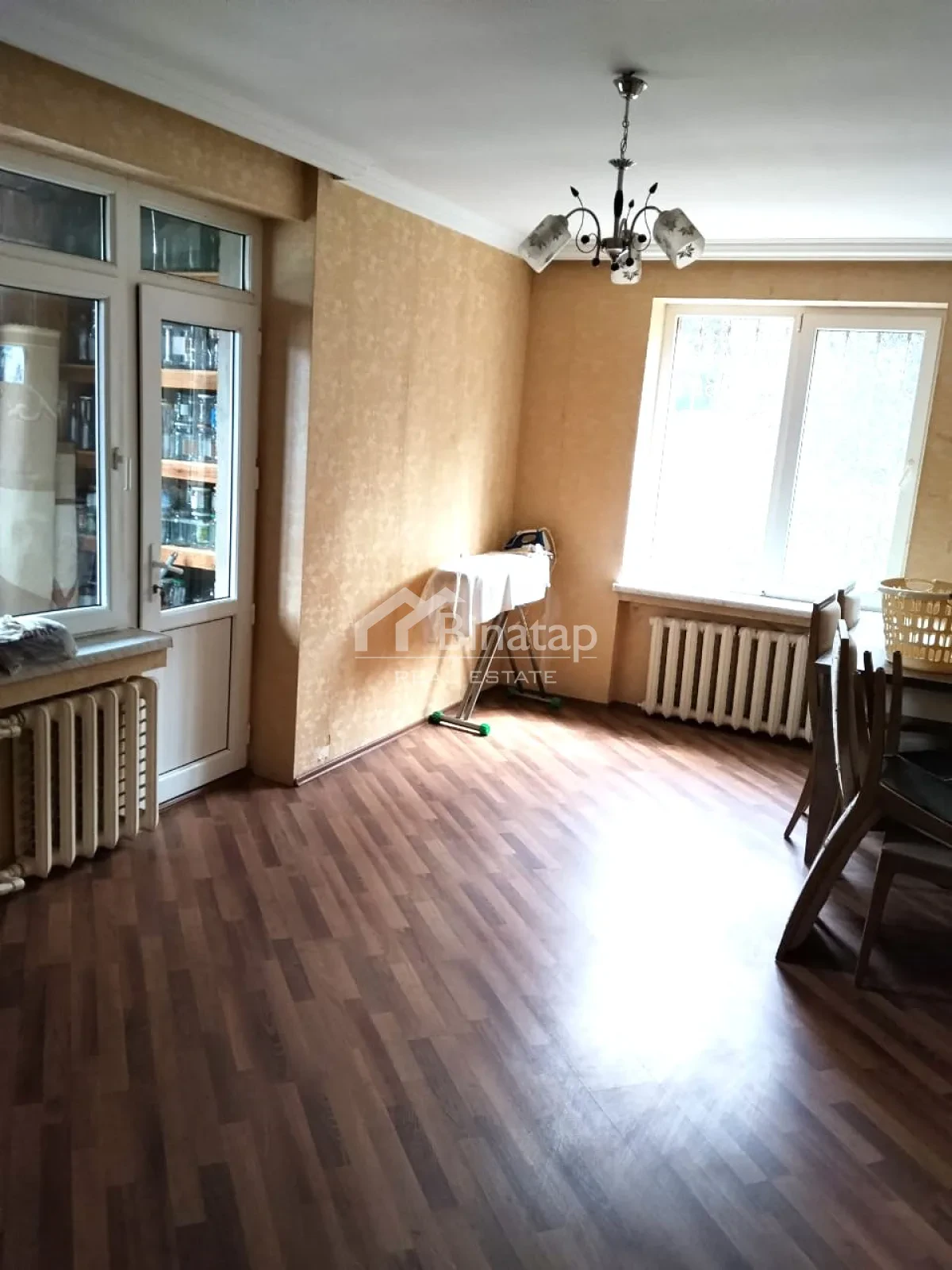 Satılır 4 otaqlı köhnə tikili 100 m², Xalqlar Dostluğu m. — şəkil 2