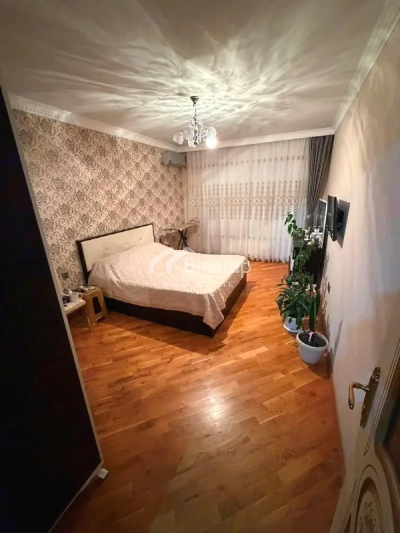 Satılır 2 otaqlı yeni tikili 106 m², 8 Noyabr m. — şəkil 3