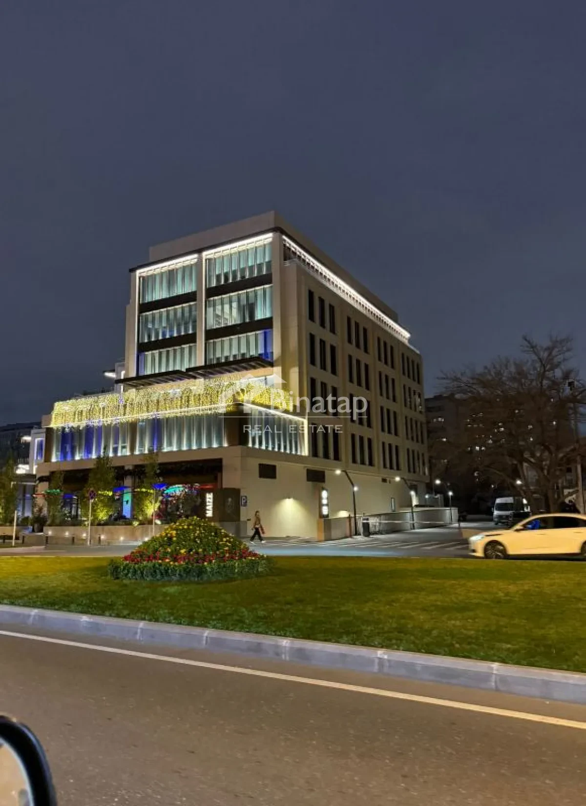 Satılır 3 otaqlı köhnə tikili 120 m², Xətai m. — şəkil 1