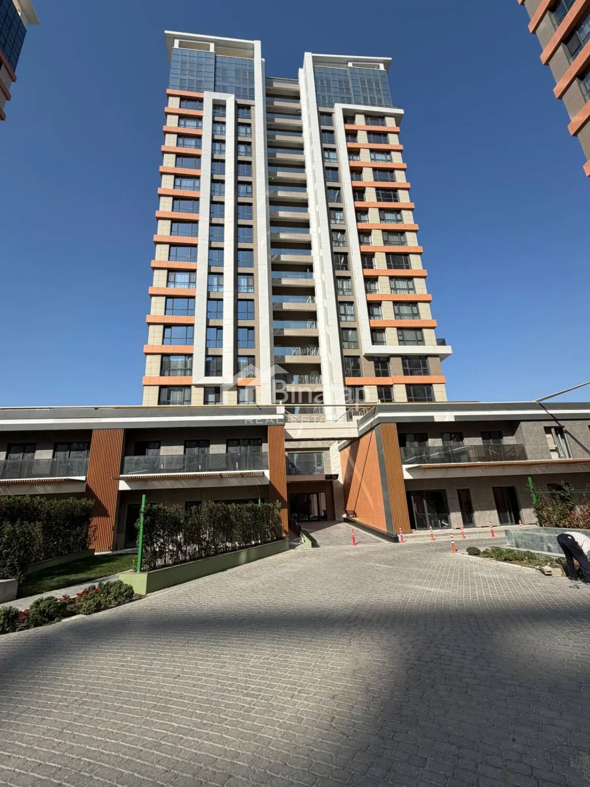 Satılır 3 otaqlı yeni tikili 106.7 m², Bakmil m. — şəkil 14