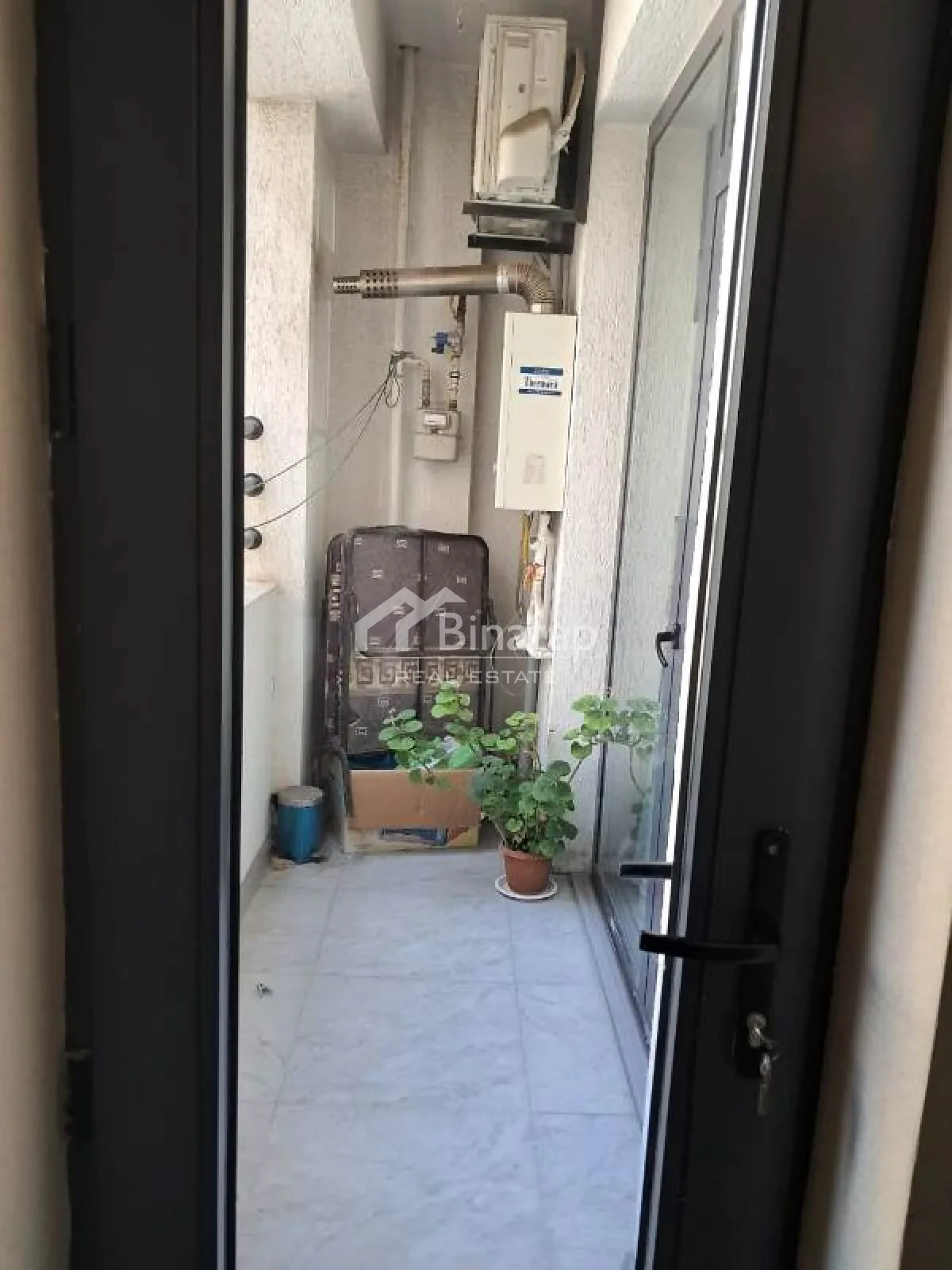 Satılır 2 otaqlı yeni tikili 70 m², 8 Noyabr m. — şəkil 10