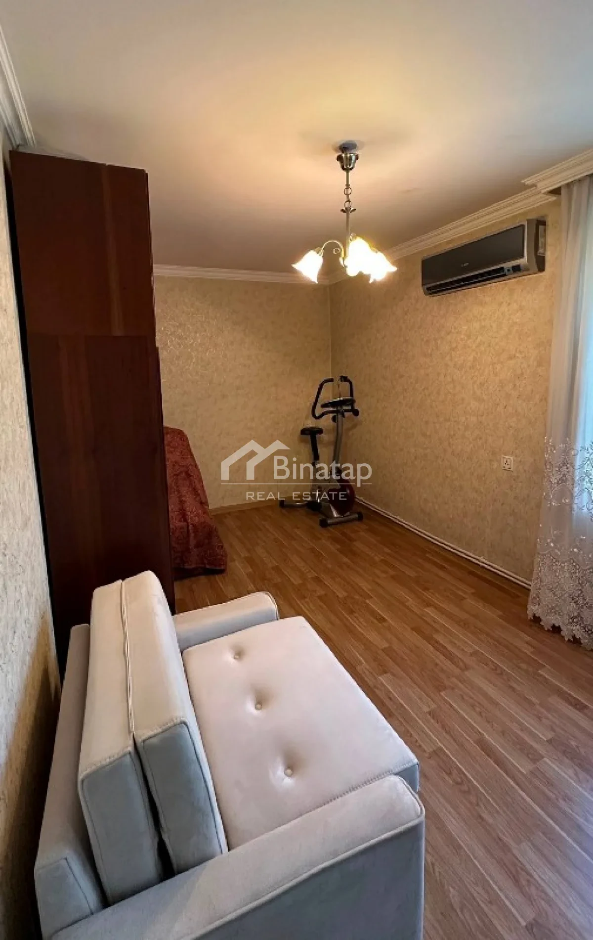 Satılır 2 otaqlı köhnə tikili 45 m², Elmlər Akademiyası m. — şəkil 5