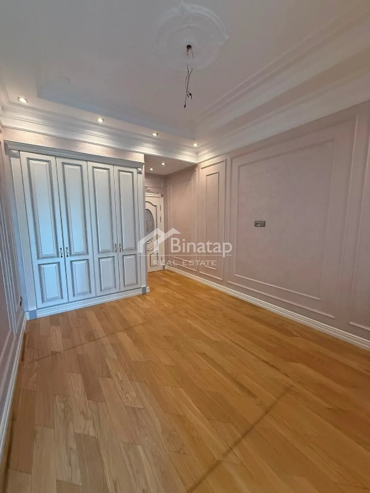 Satılır 4 otaqlı yeni tikili 270 m², 28 May m. — şəkil 10