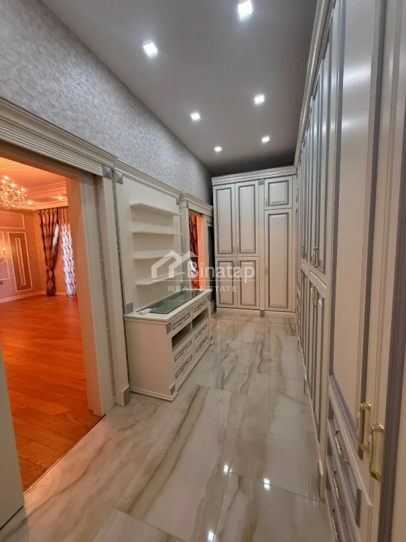 Satılır 4 otaqlı yeni tikili 270 m², 28 May m. — şəkil 15