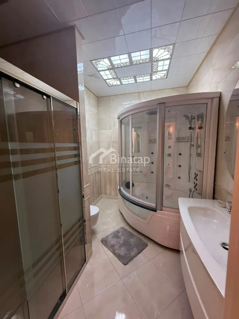Satılır 4 otaqlı yeni tikili 270 m², 28 May m. — şəkil 18
