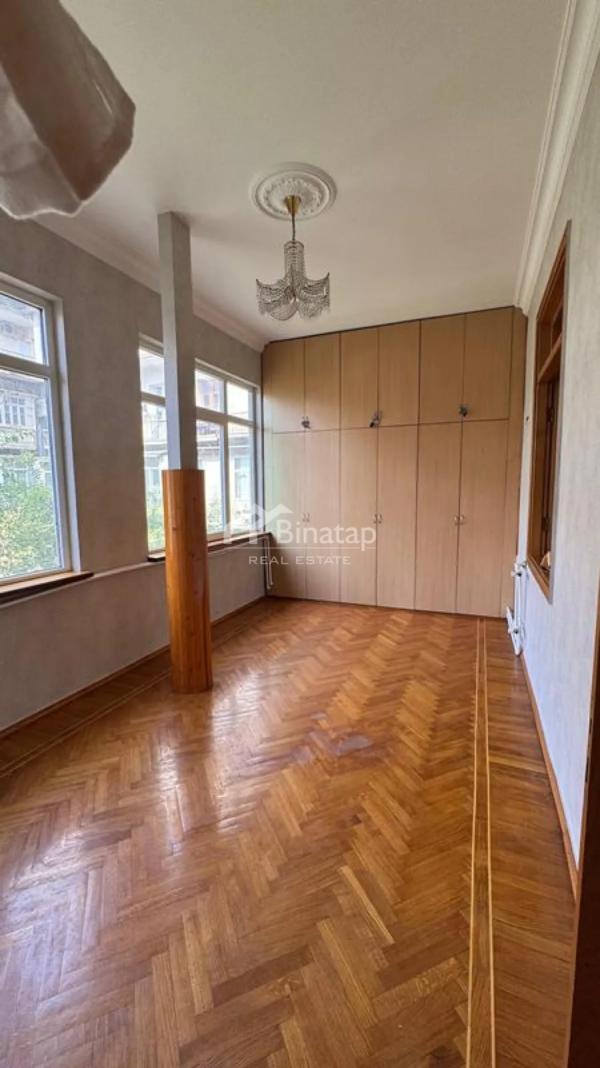 Satılır 3 otaqlı köhnə tikili 115 m², Sahil m. — şəkil 4