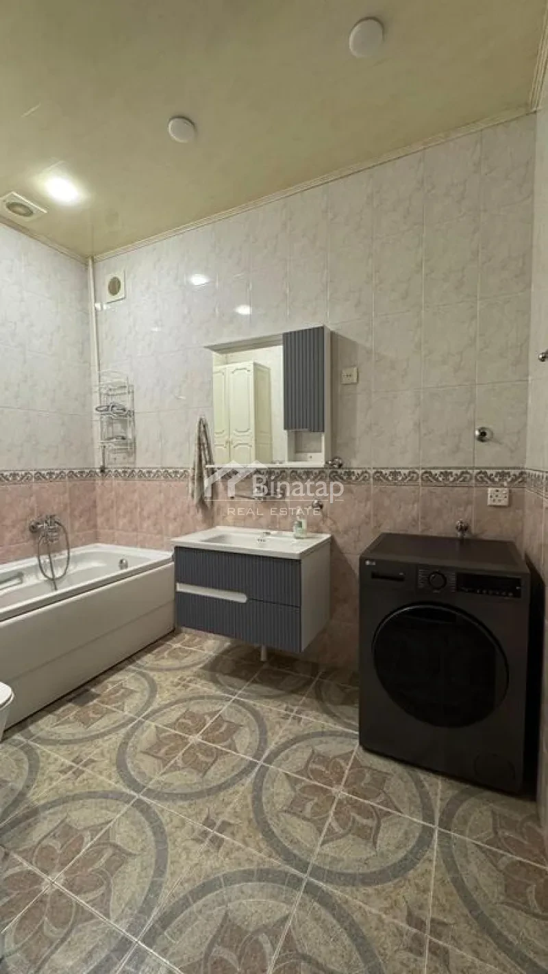 Satılır 3 otaqlı köhnə tikili 115 m², Sahil m. — şəkil 17