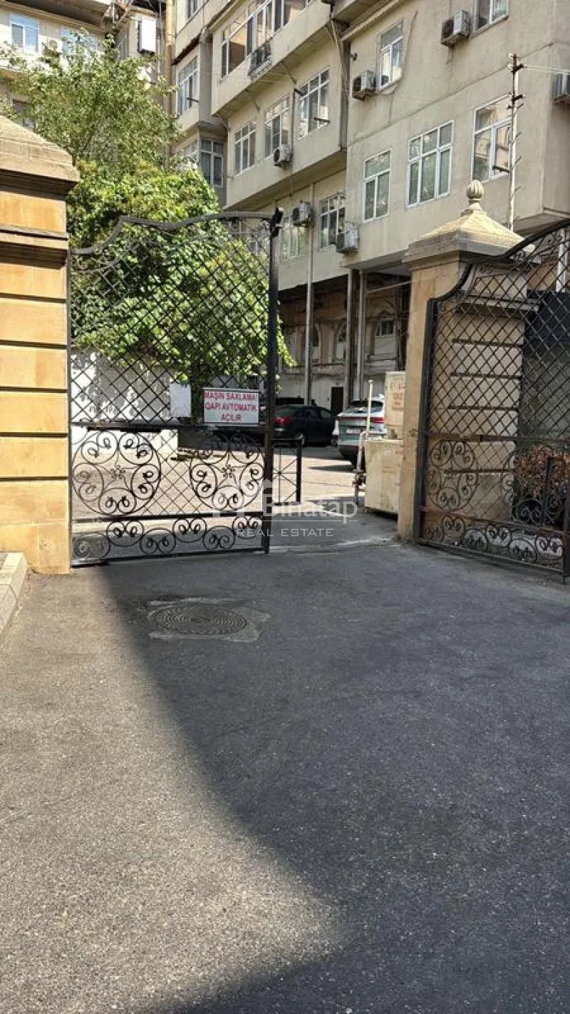 Satılır 3 otaqlı köhnə tikili 115 m², Sahil m. — şəkil 20