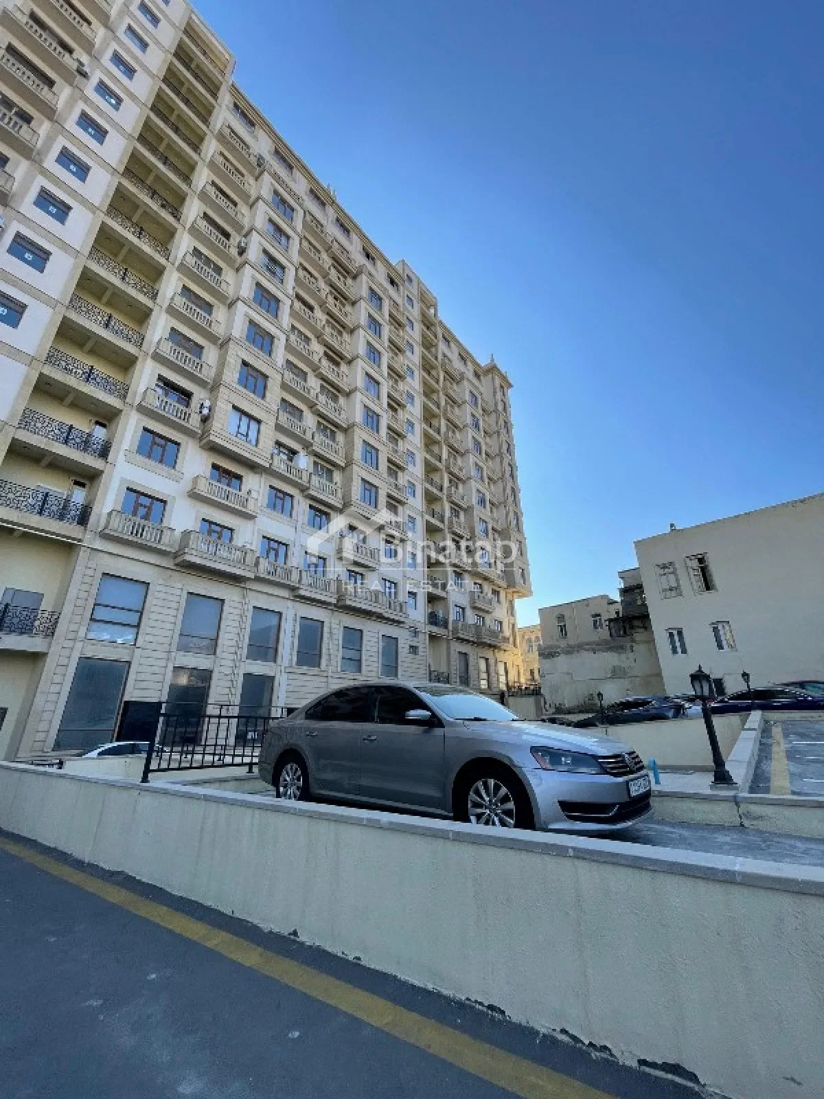 Продаётся 3-комн. новостройка 145 м², м. Ичеришехер — фото 1