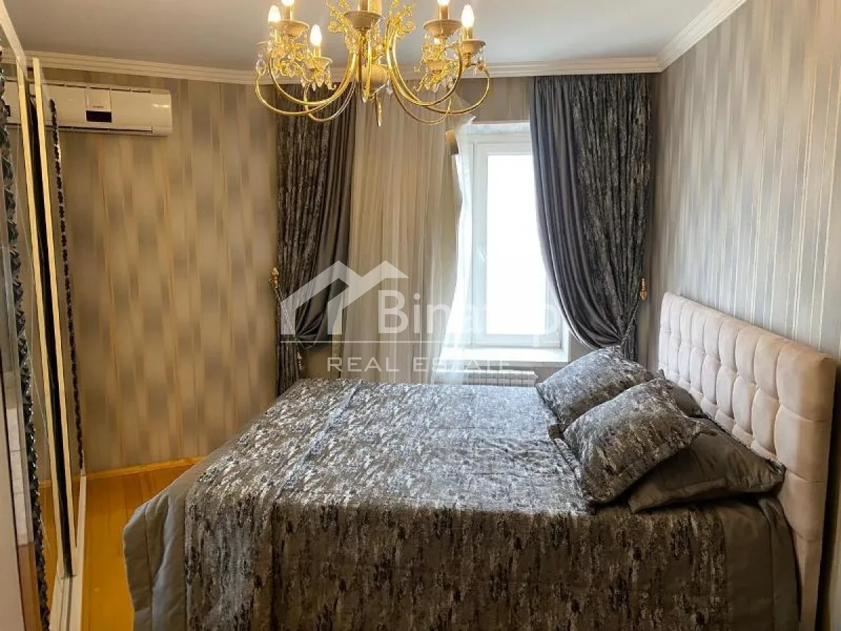 Satılır 3 otaqlı köhnə tikili 92 m², İçərişəhər m. — şəkil 5