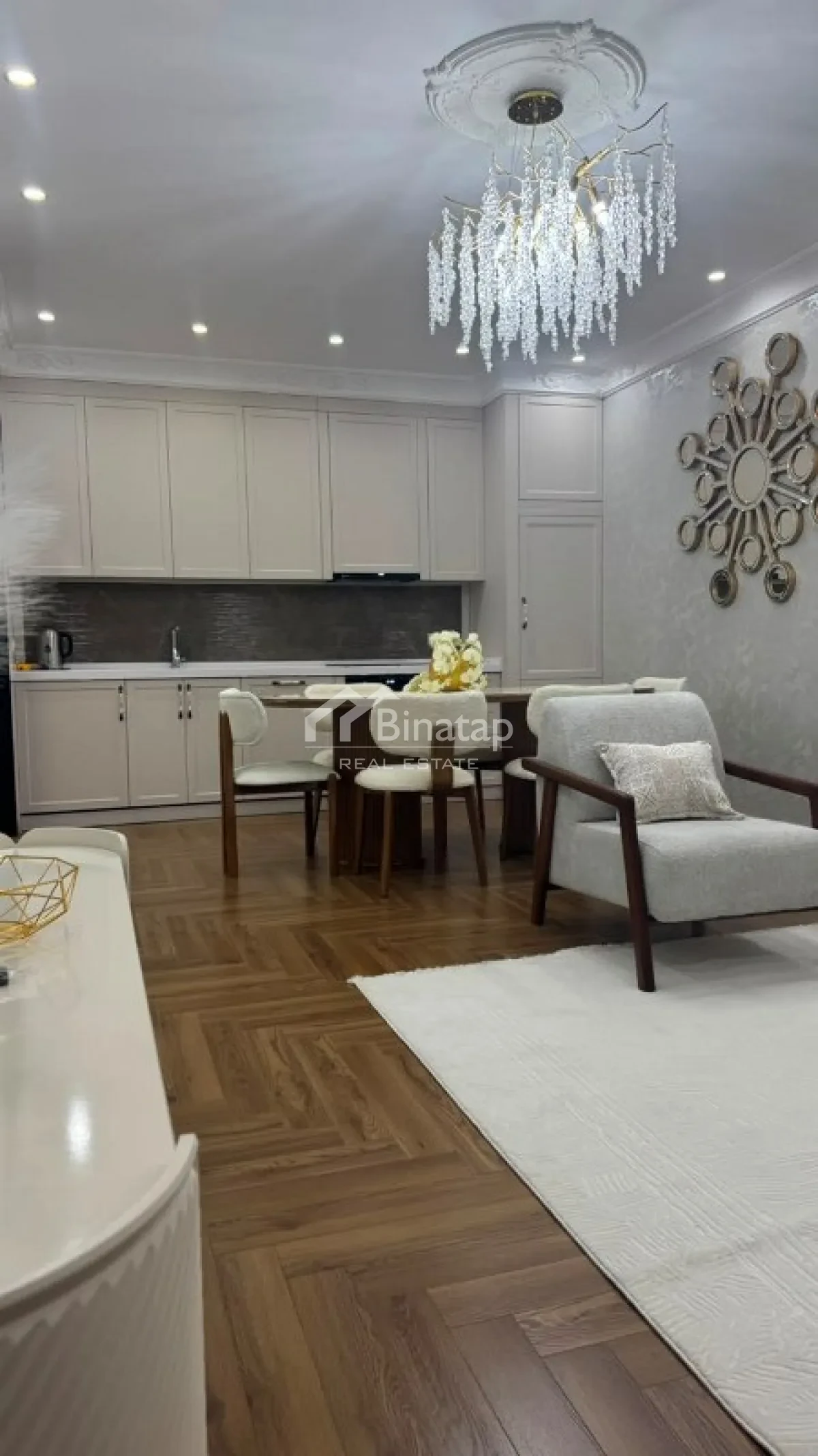 Satılır 3 otaqlı yeni tikili 110 m², 8 Noyabr m. — şəkil 2