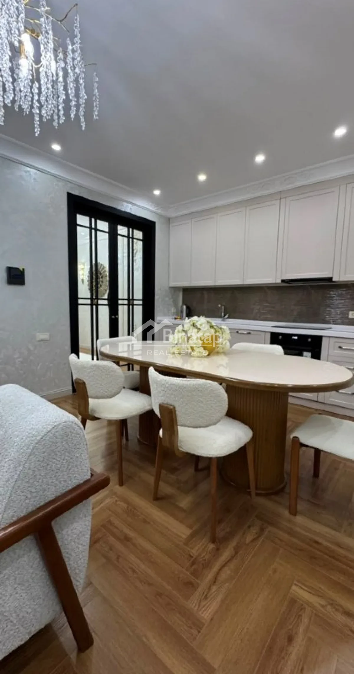 Satılır 3 otaqlı yeni tikili 110 m², 8 Noyabr m. — şəkil 3