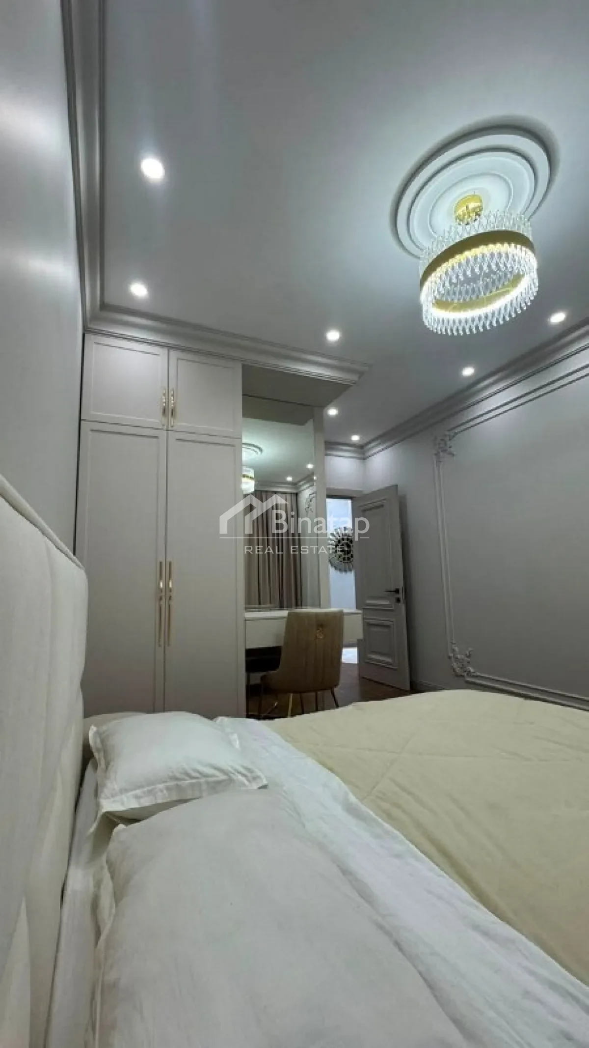 Satılır 3 otaqlı yeni tikili 110 m², 8 Noyabr m. — şəkil 11