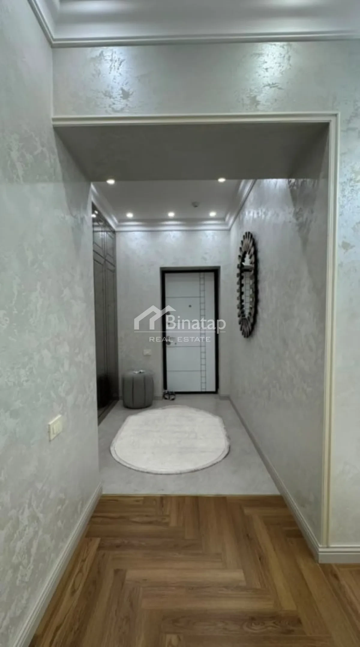 Satılır 3 otaqlı yeni tikili 110 m², 8 Noyabr m. — şəkil 14