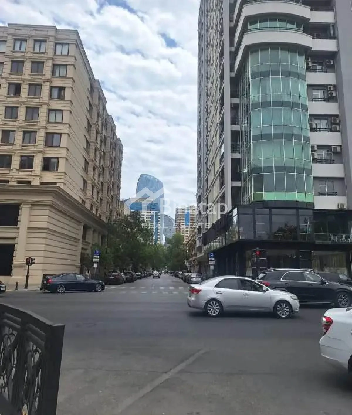 Satılır 3 otaqlı yeni tikili 210 m², 8 Noyabr m. — şəkil 2