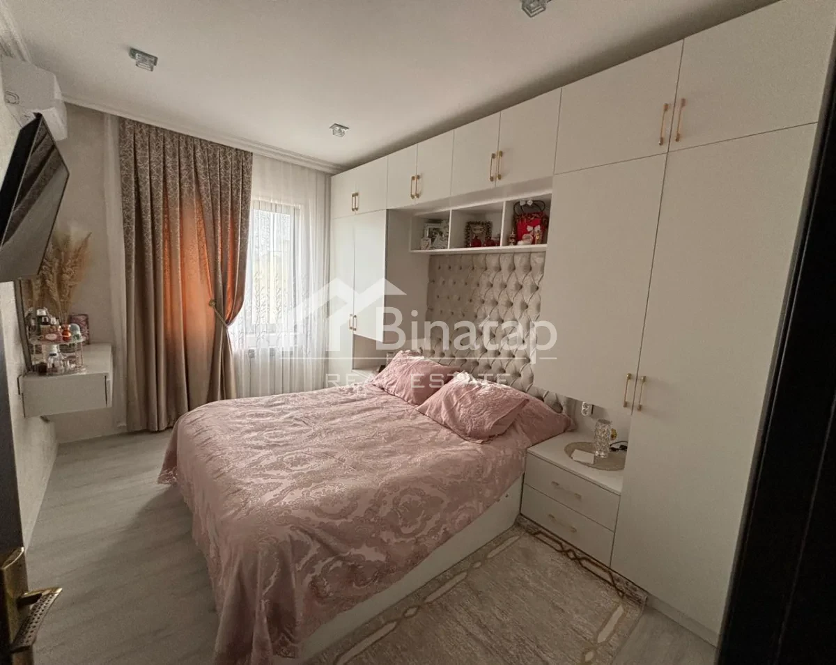 Satılır 4 otaqlı köhnə tikili 100 m², 9-cu mikrorayon qəs. — şəkil 3