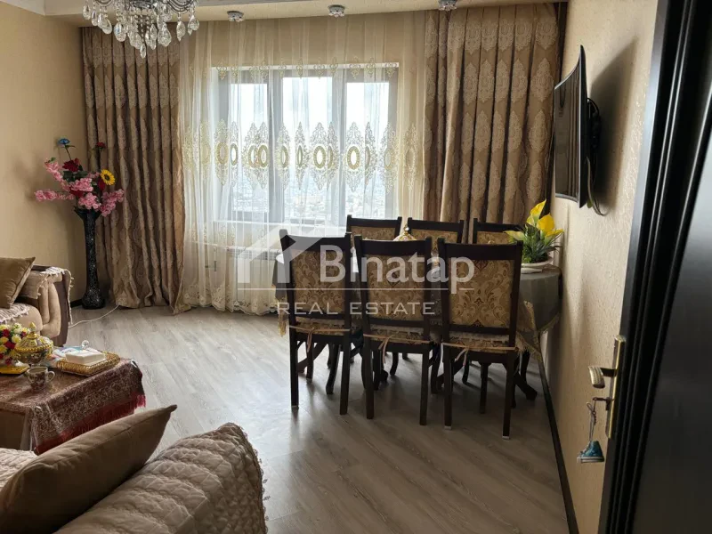 Satılır 4 otaqlı köhnə tikili 100 m², 9-cu mikrorayon qəs. — şəkil 2