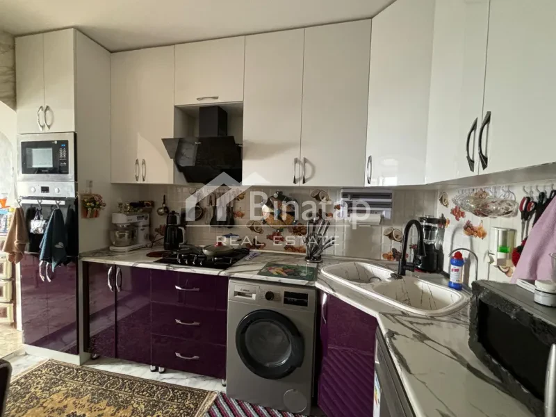 Satılır 4 otaqlı köhnə tikili 100 m², 9-cu mikrorayon qəs. — şəkil 5