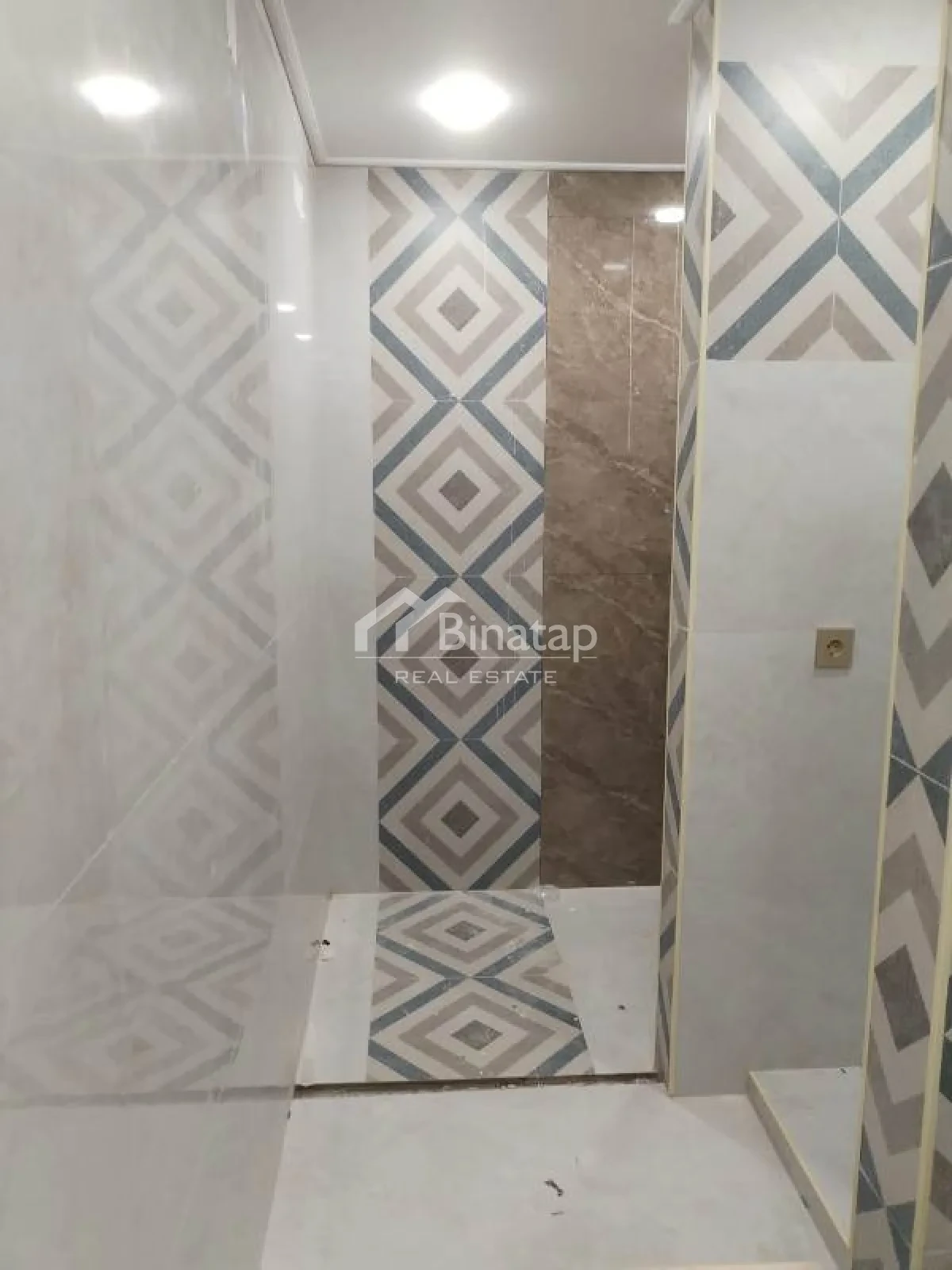 Satılır 3 otaqlı yeni tikili 150 m², İnşaatçılar m. — şəkil 17
