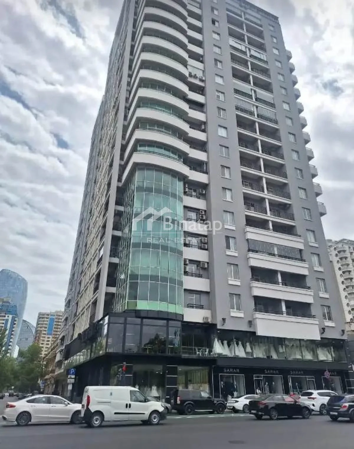 Satılır 3 otaqlı yeni tikili 210 m², 28 May m. — şəkil 1
