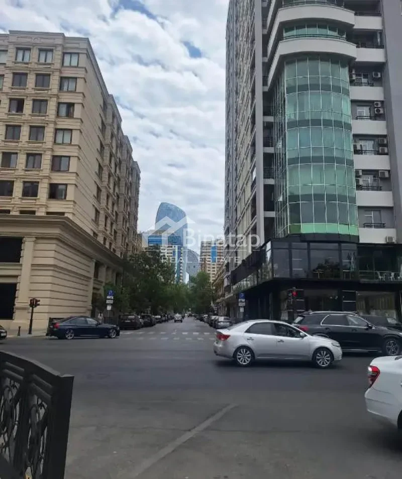 Satılır 3 otaqlı yeni tikili 210 m², 28 May m. — şəkil 2