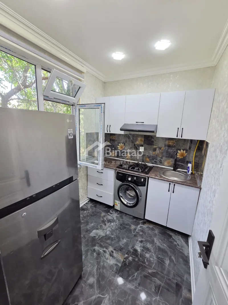 Satılır 2 otaqlı köhnə tikili 55 m², Memar Əcəmi m. — şəkil 5