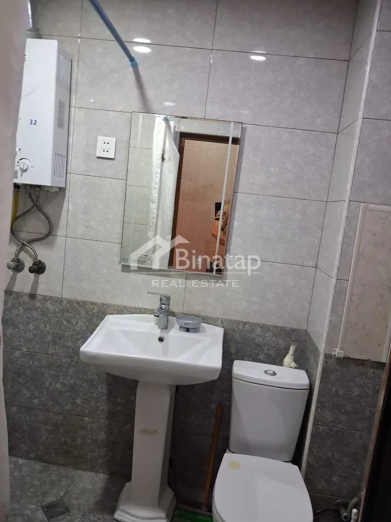 Satılır 1 otaqlı köhnə tikili 36 m², Əhmədli m. — şəkil 10