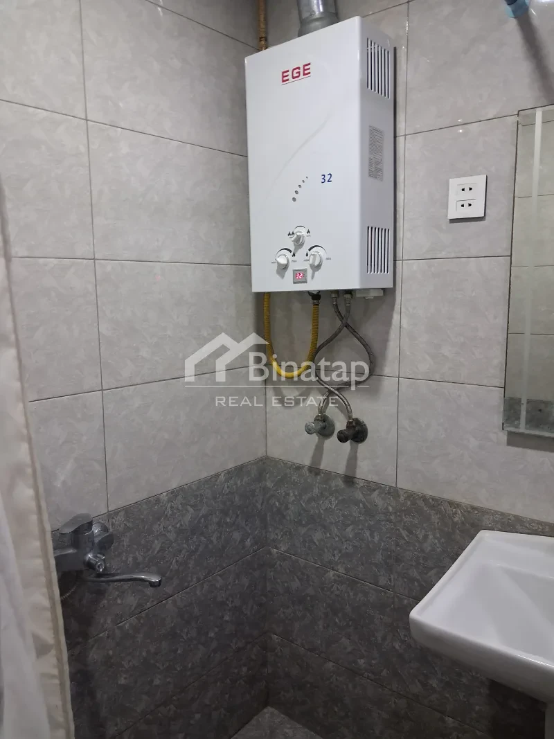 Satılır 1 otaqlı köhnə tikili 36 m², Əhmədli m. — şəkil 11
