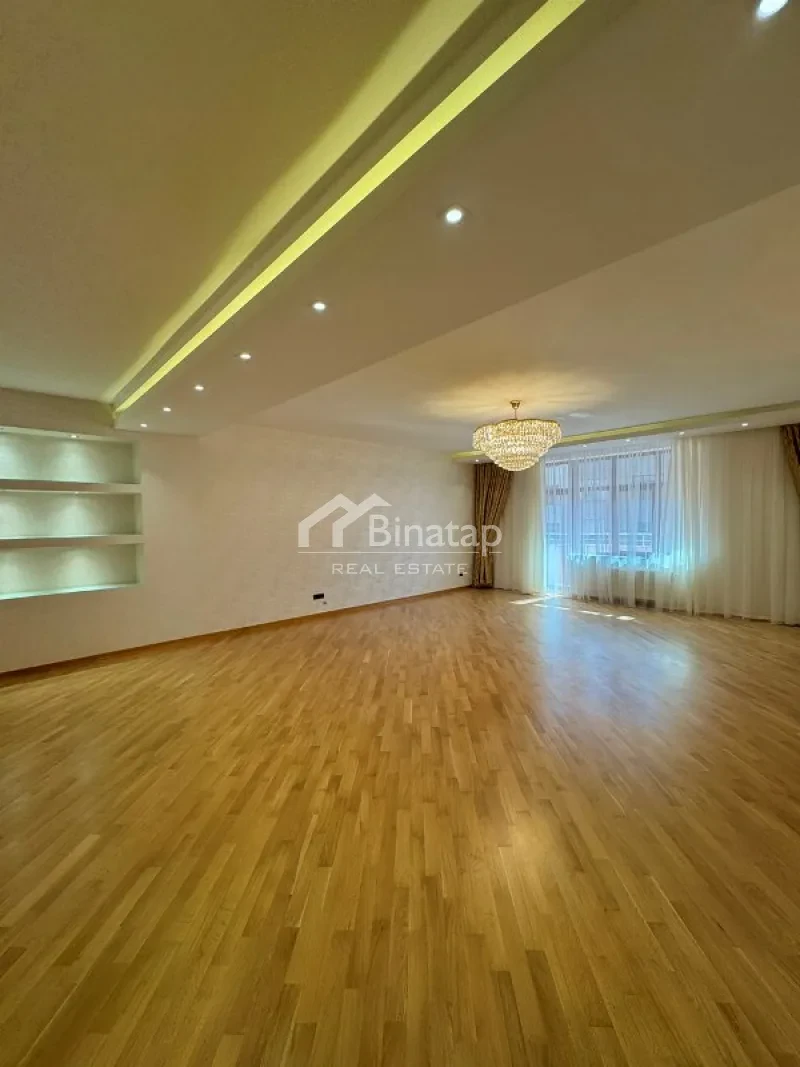 Продаётся 4-комн. новостройка 245 м², м. 28 Мая