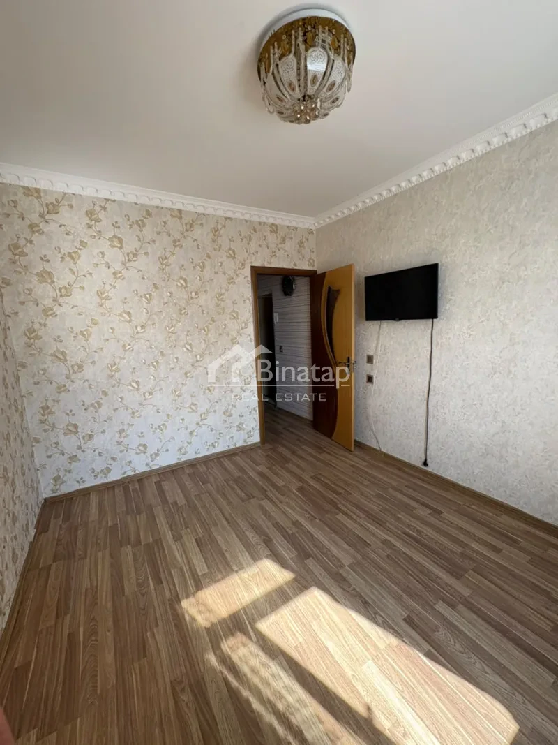 Satılır 2 otaqlı köhnə tikili 48.61 m², Xalqlar Dostluğu m. — şəkil 3