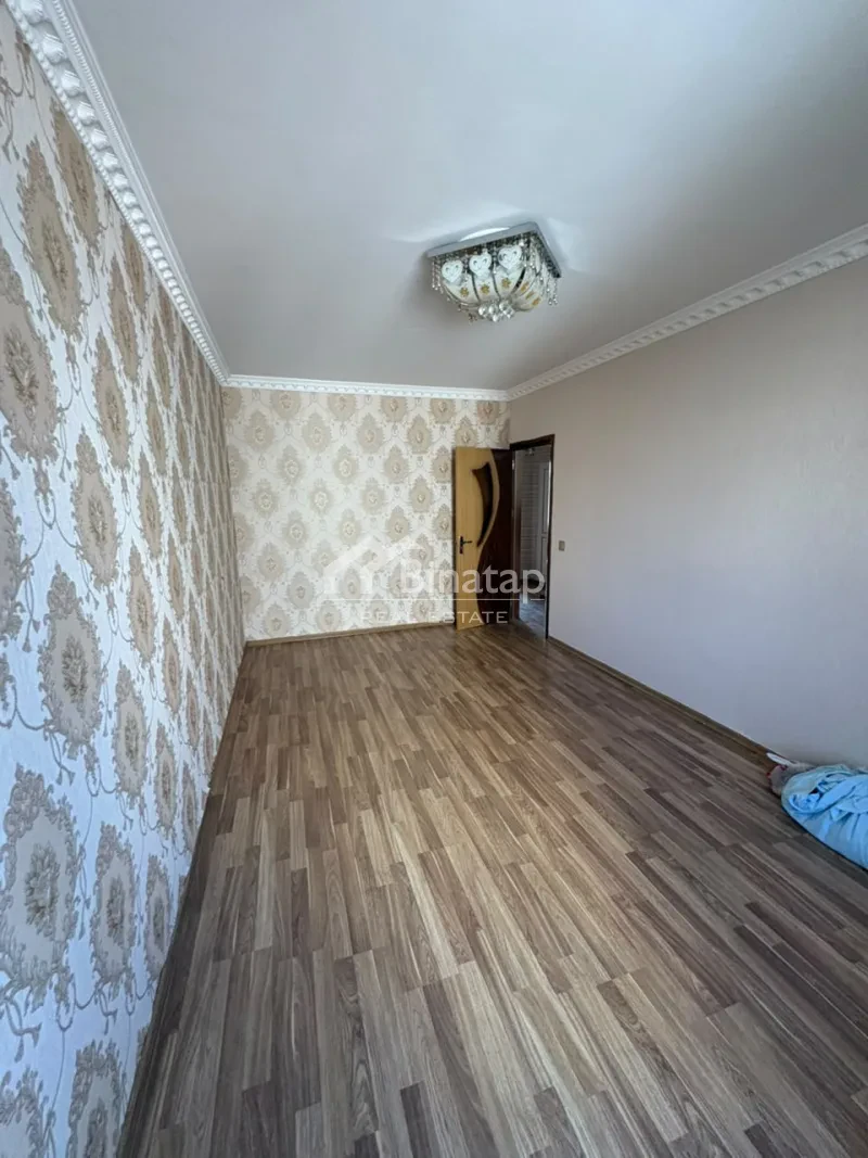 Satılır 2 otaqlı köhnə tikili 48.61 m², Xalqlar Dostluğu m. — şəkil 2