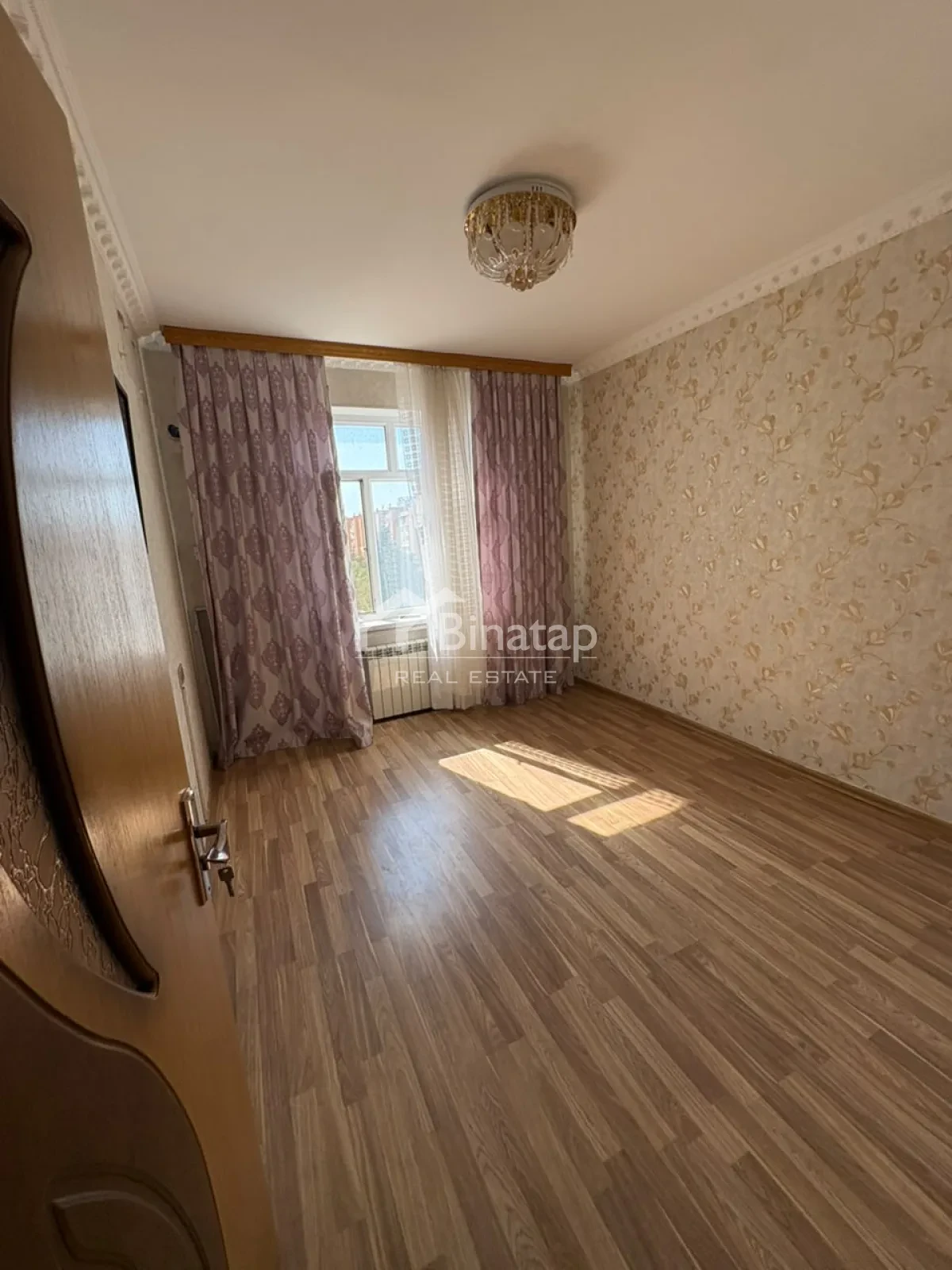 Satılır 2 otaqlı köhnə tikili 48.61 m², Xalqlar Dostluğu m. — şəkil 4