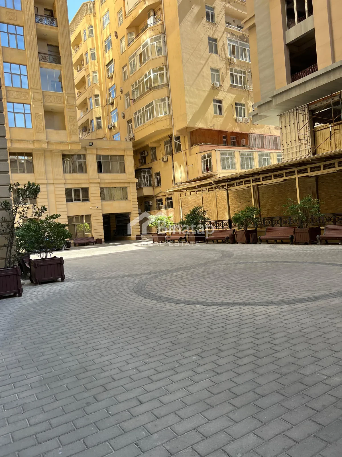 Продаётся 3-комн. новостройка 128 м², м. Ичеришехер — фото 1