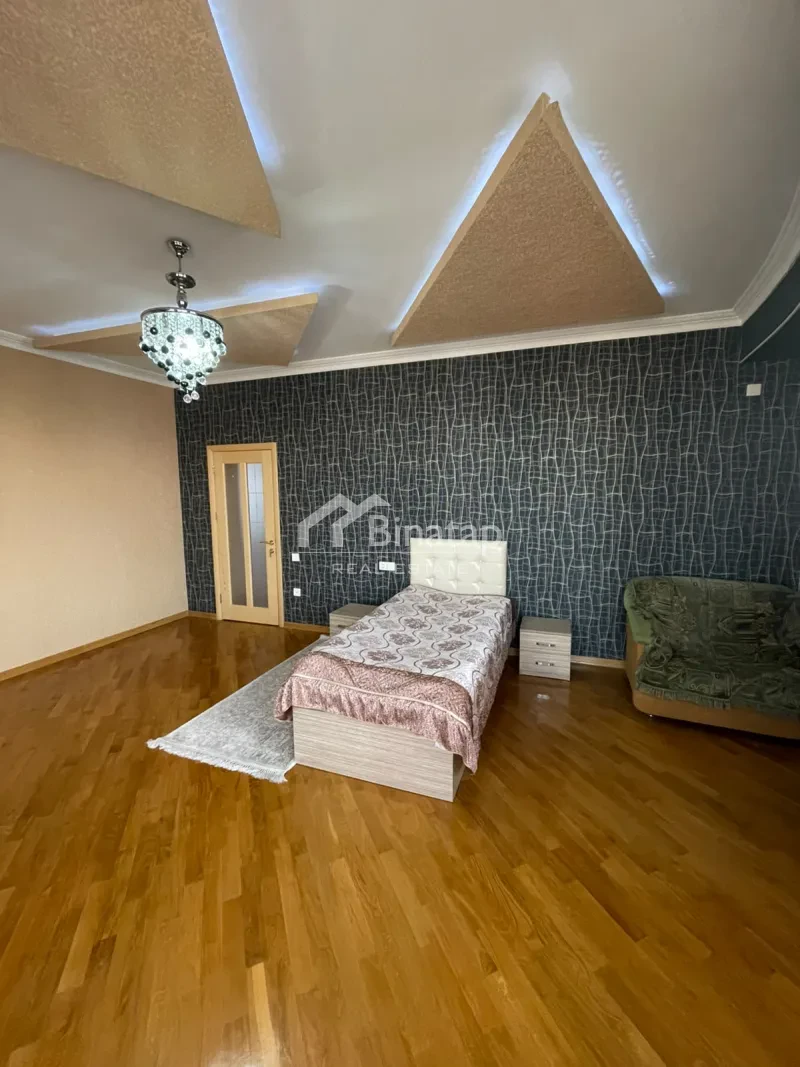 Satılır 6 otaqlı yeni tikili 300 m², 8 Noyabr m. — şəkil 7