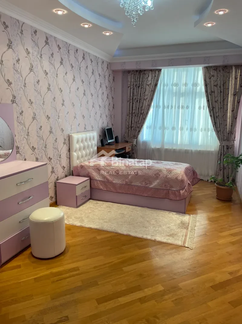 Satılır 6 otaqlı yeni tikili 300 m², 8 Noyabr m. — şəkil 10
