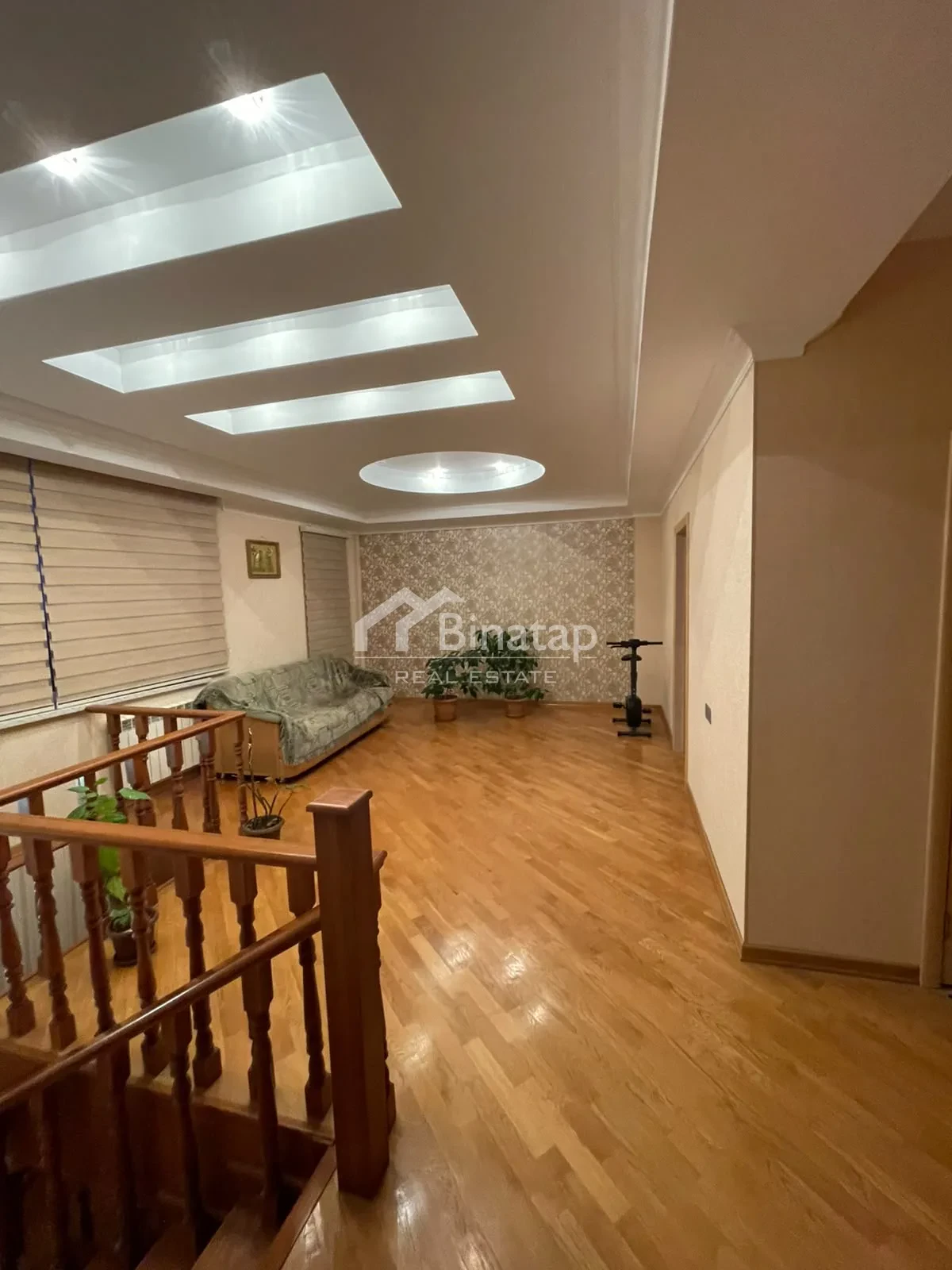 Satılır 6 otaqlı yeni tikili 300 m², 8 Noyabr m. — şəkil 12