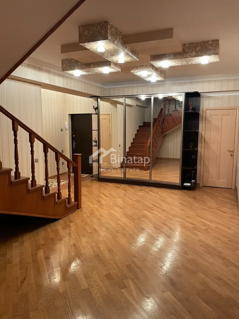 Satılır 6 otaqlı yeni tikili 300 m², 8 Noyabr m. — şəkil 18
