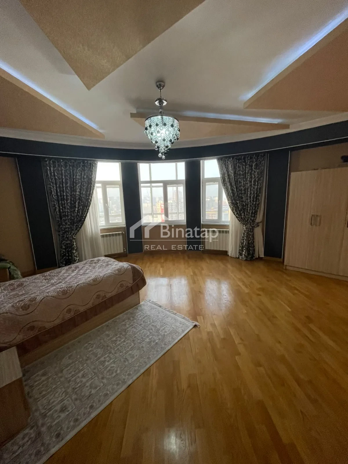 Satılır 6 otaqlı yeni tikili 300 m², 8 Noyabr m. — şəkil 19