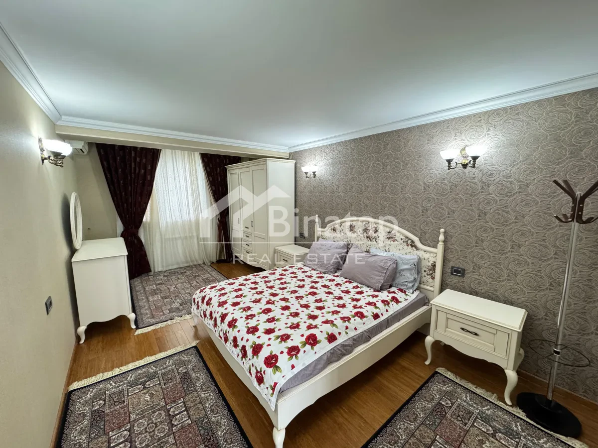 Продаётся 3-комн. квартира 100 м², м. Ичеришехер — фото 4