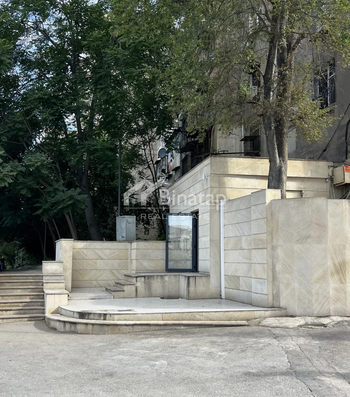 İcarəyə verilir obyekt 900 m², Neftçilər m. — şəkil 3