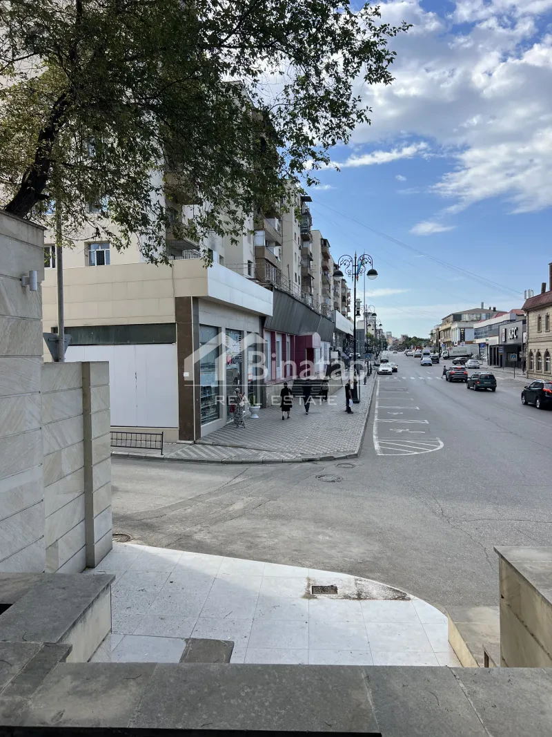İcarəyə verilir obyekt 900 m², Neftçilər m. — şəkil 6