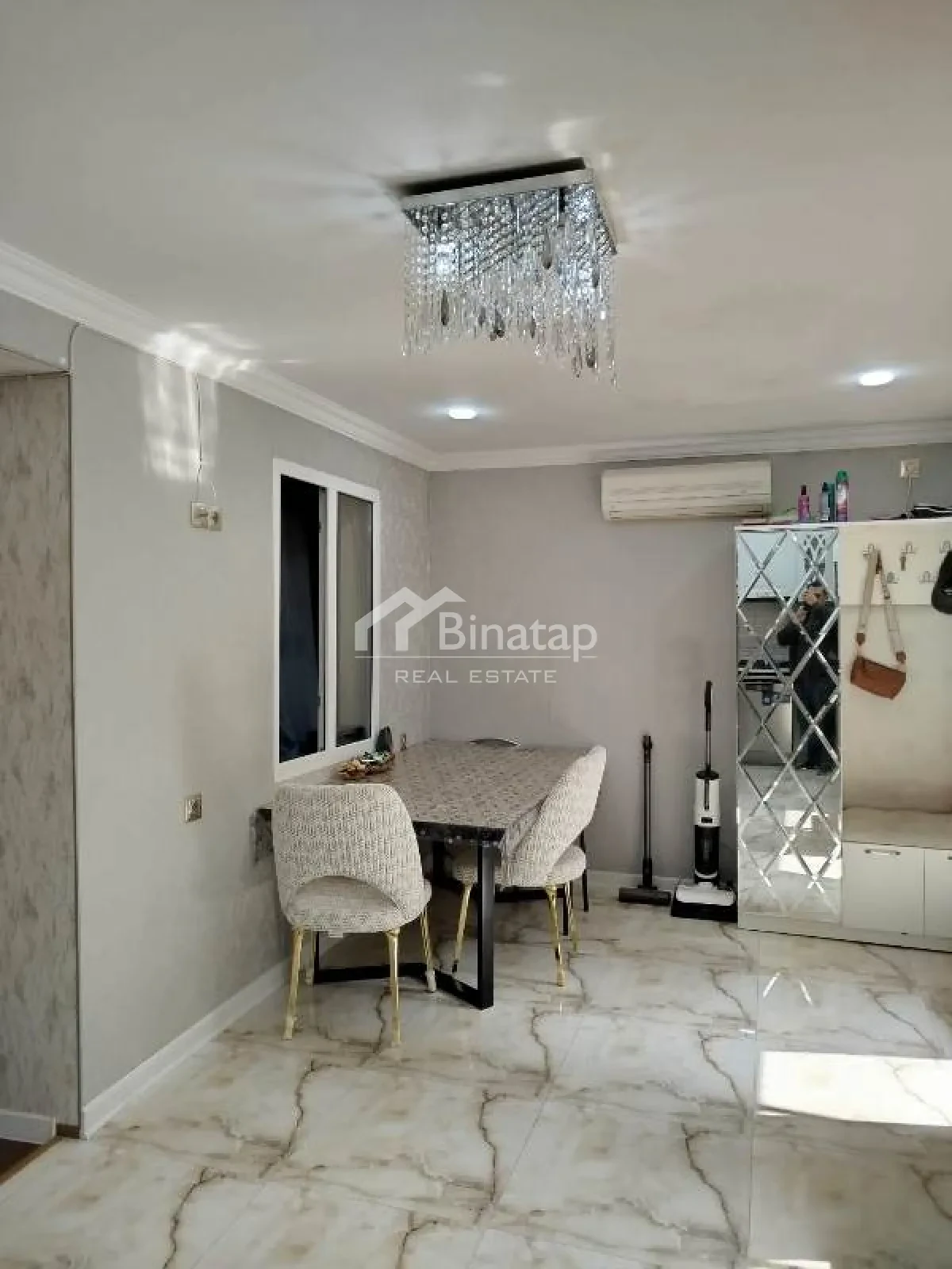 Satılır 2 otaqlı köhnə tikili 50 m², İnşaatçılar m. — şəkil 1