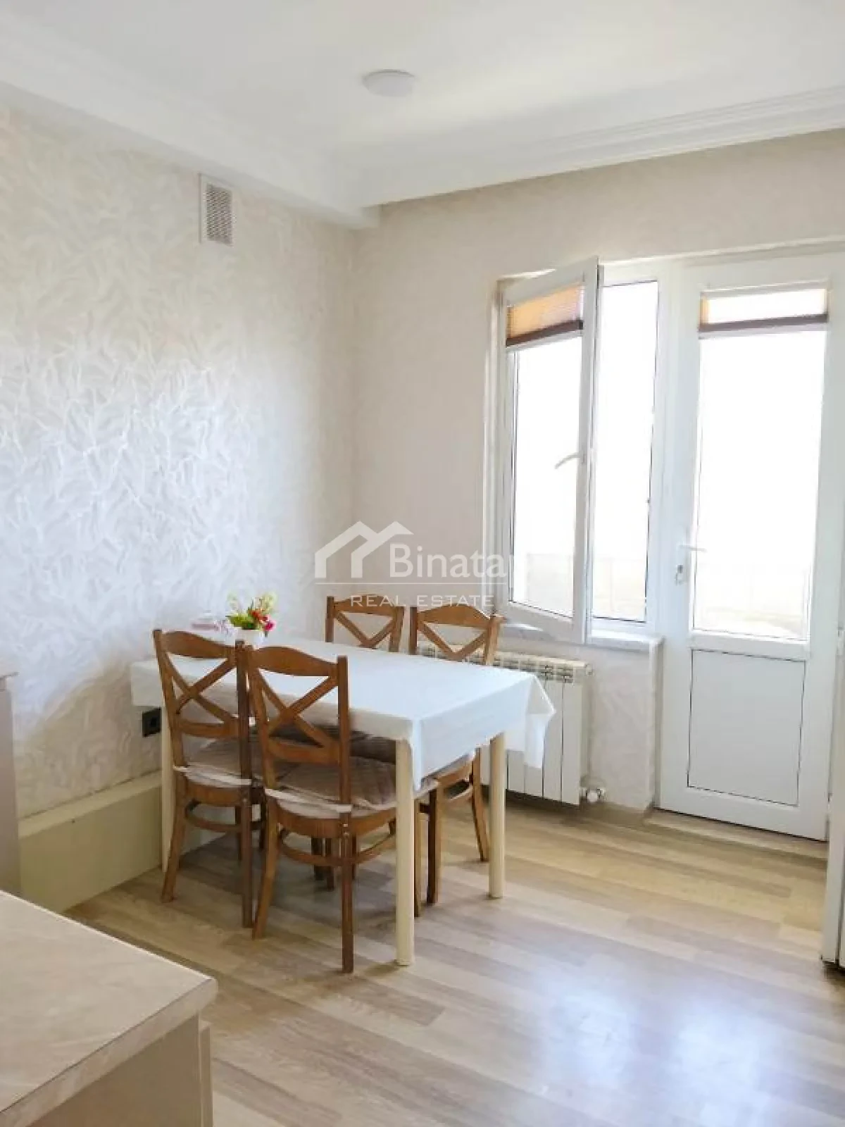Satılır 2 otaqlı köhnə tikili 60 m², İnşaatçılar m. — şəkil 3