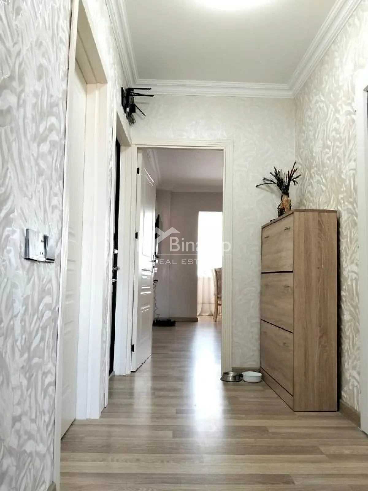 Satılır 2 otaqlı köhnə tikili 60 m², İnşaatçılar m. — şəkil 6