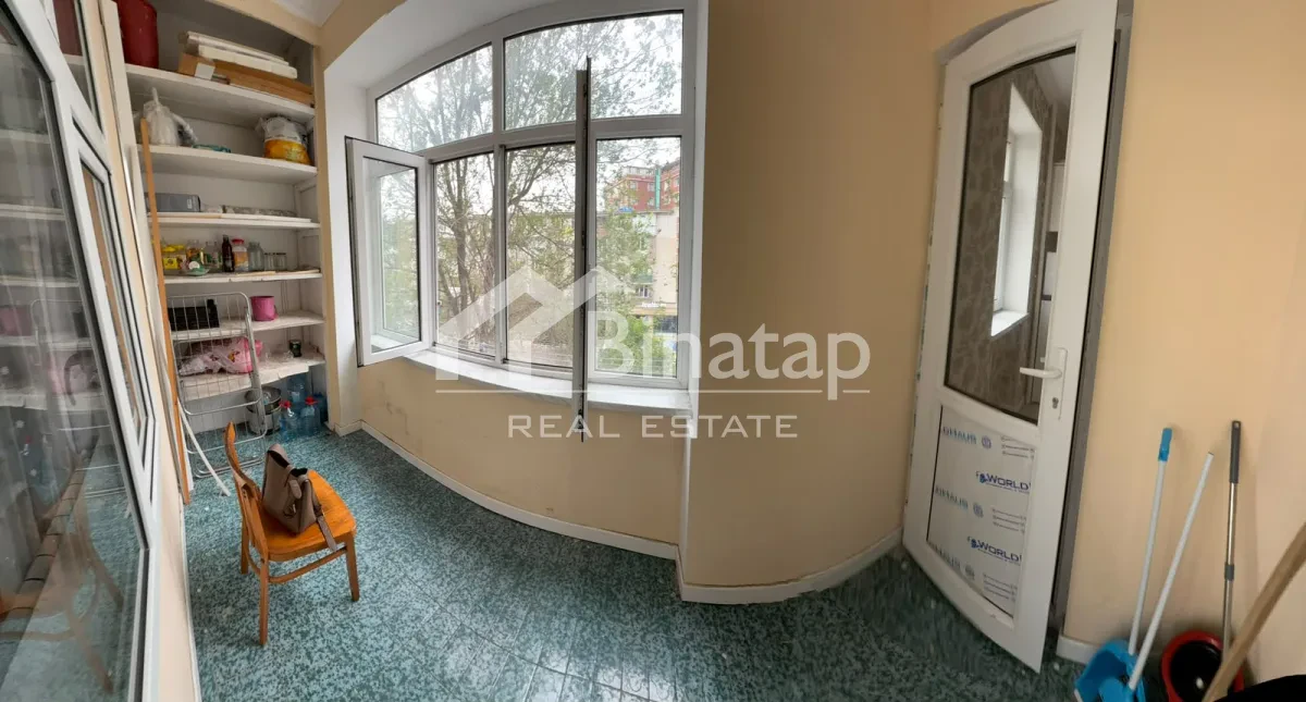 Satılır 2 otaqlı köhnə tikili 59 m², Gənclik m. — şəkil 4