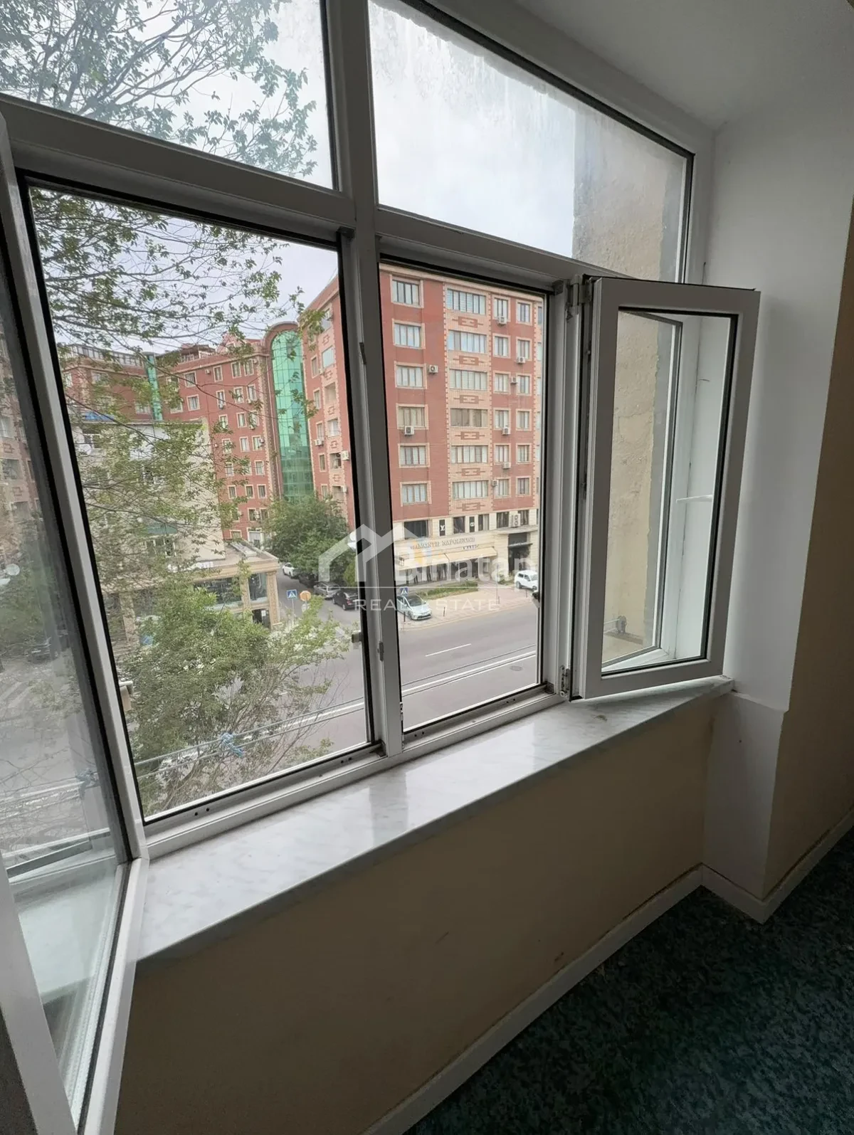 Satılır 2 otaqlı köhnə tikili 59 m², Gənclik m. — şəkil 7