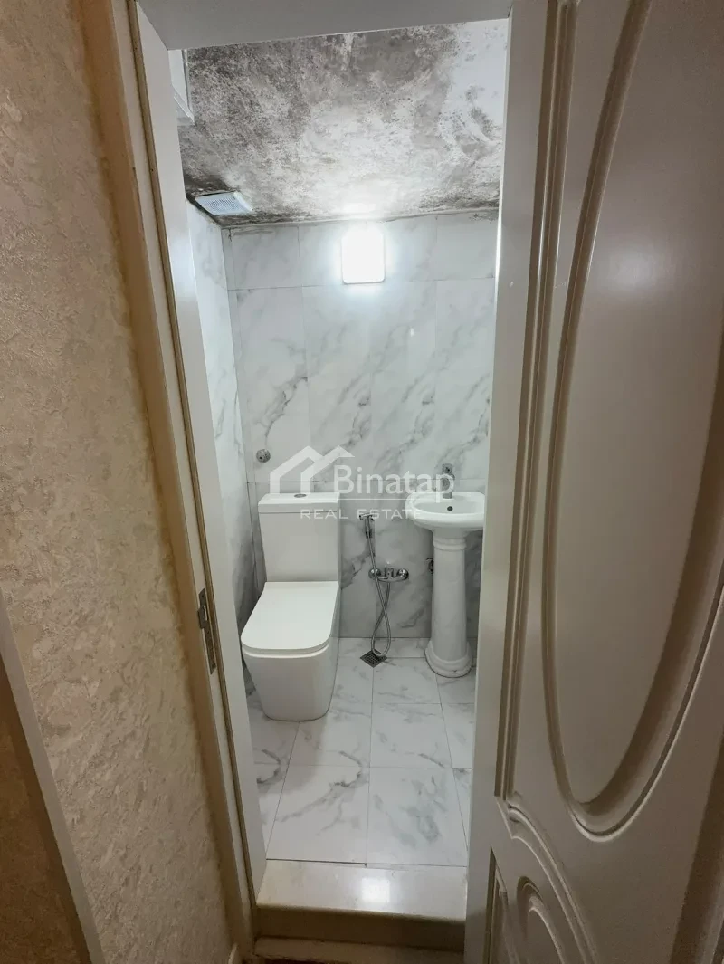 Satılır 2 otaqlı köhnə tikili 59 m², Gənclik m. — şəkil 9
