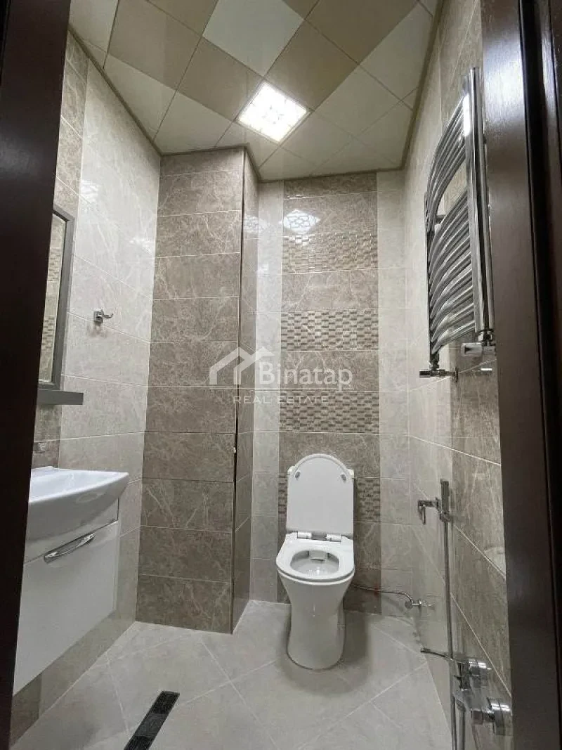 Satılır 3 otaqlı yeni tikili 165 m², 8 Noyabr m. — şəkil 12