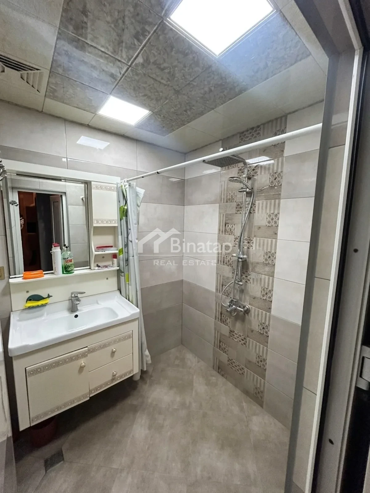 Satılır 3 otaqlı köhnə tikili 66 m², Yeni Günəşli qəs. — şəkil 4