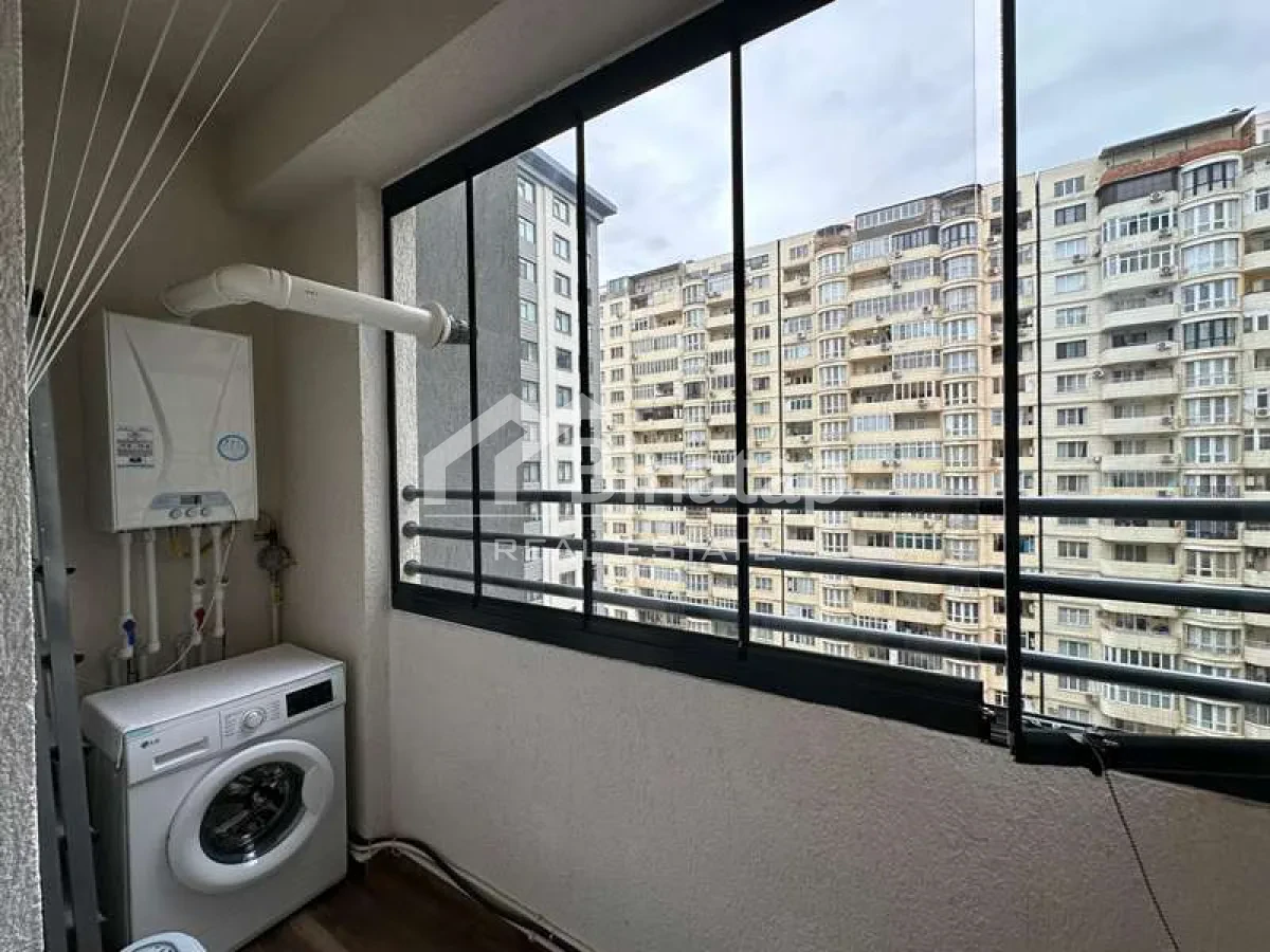 Satılır 2 otaqlı yeni tikili 70 m², 8 Noyabr m. — şəkil 9
